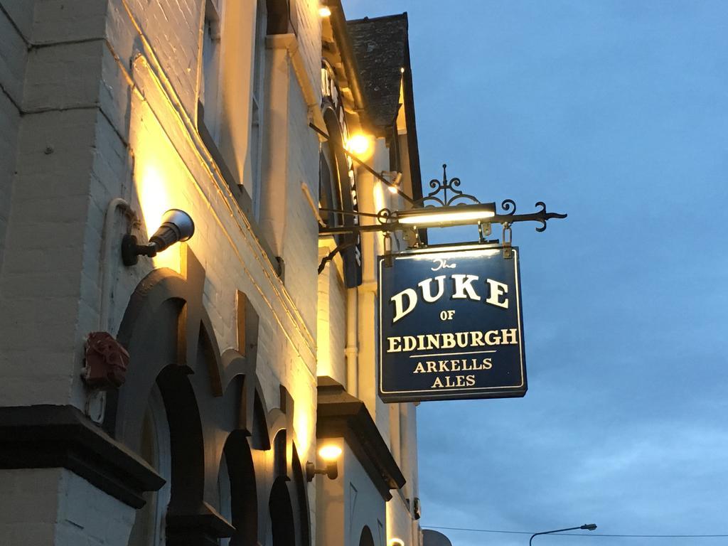 Hotel Duke Of Edinburgh Swindon Exteriér fotografie
